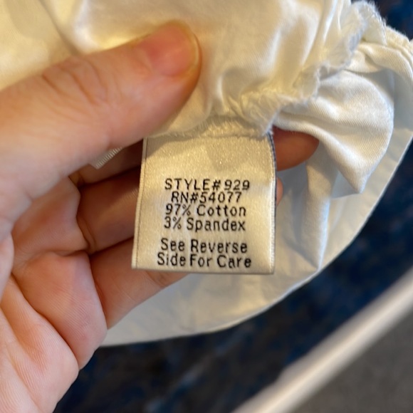 White top with long sleeves. Unique design by Cabi, zips up. - Picture 6 of 8